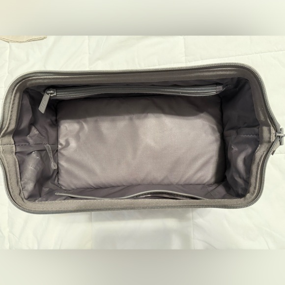 Beis Dopp Kit - Picture 4 of 9